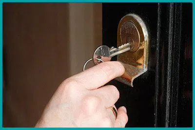 Top Locksmith Services Homewood, IL 708-303-9316 - 7-door-unlock